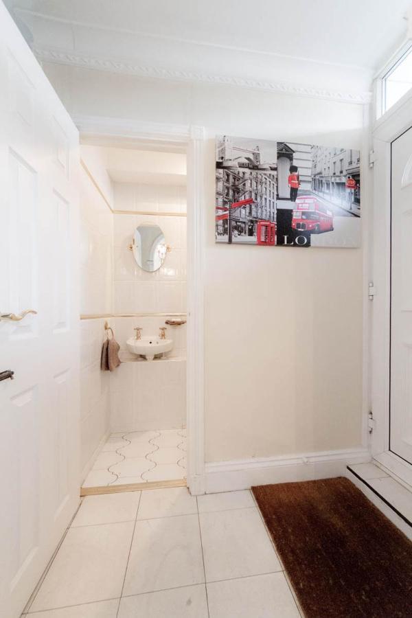 Juzz Holiday Lets London Exterior photo