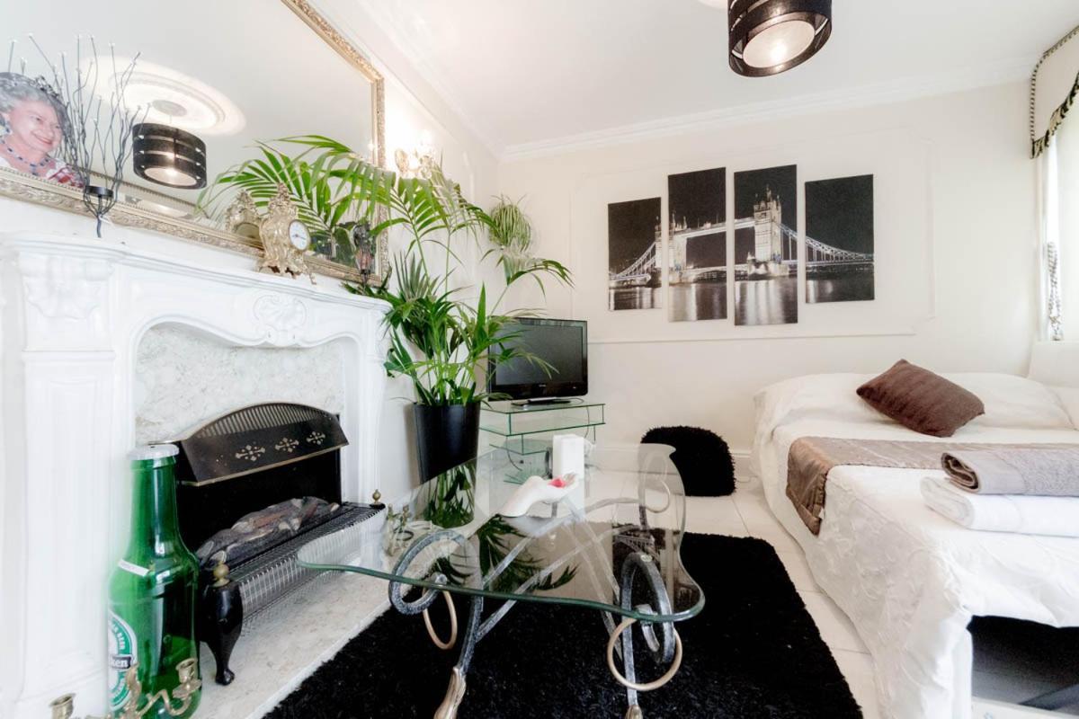 Juzz Holiday Lets London Exterior photo